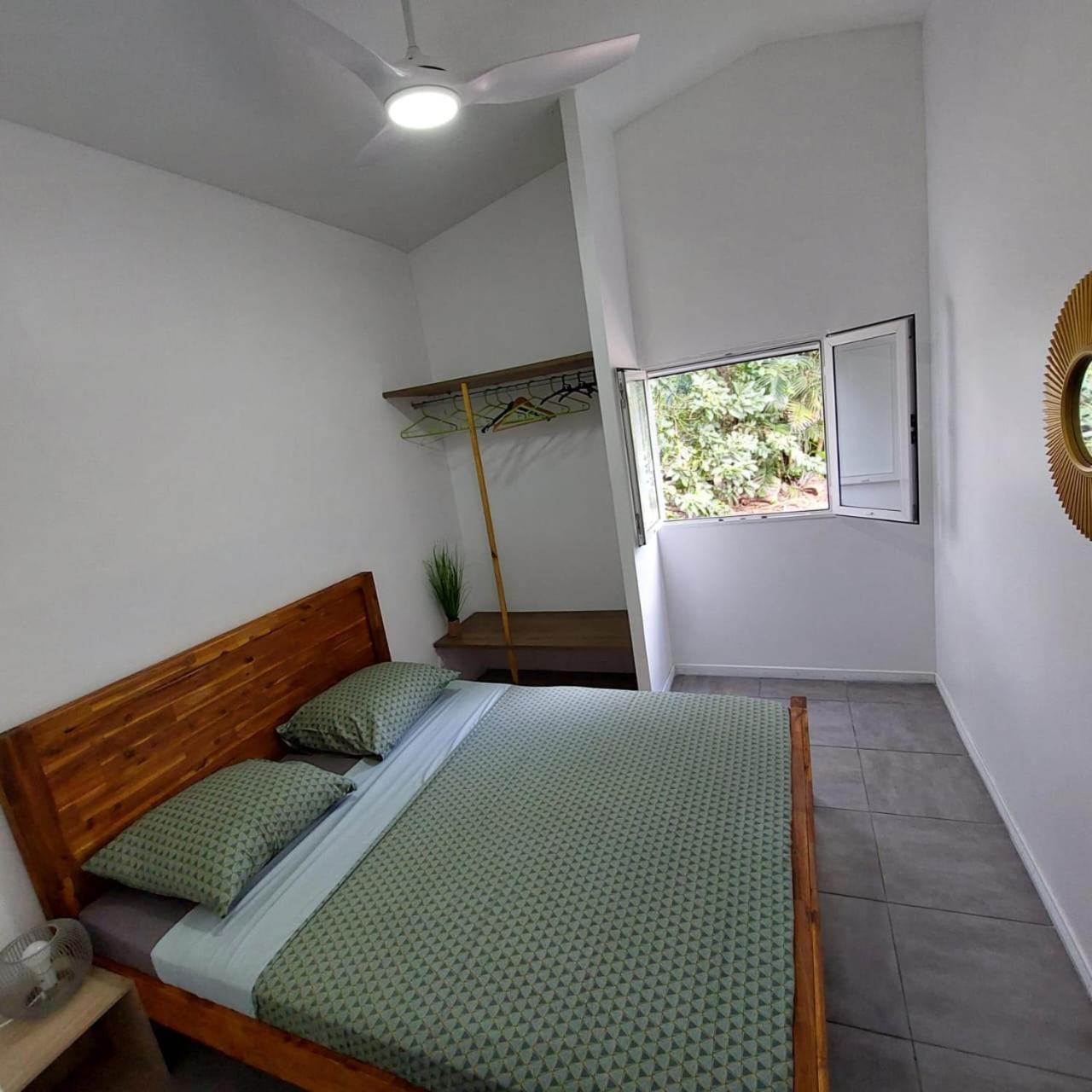 L'Avocat 1 Avec Piscine Chauffee Et Jacuzzi A Partager Villa Le Tampon Luaran gambar
